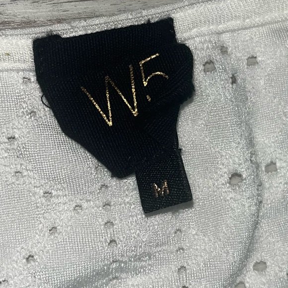 W5 White Ruffle Top Size Medium - Picture 2 of 3